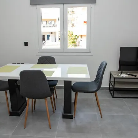 Apartment Luxury 1 *