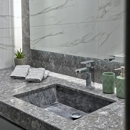 Luxury 1 * Koilás