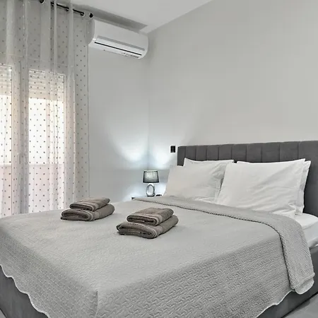Luxury 1 Apartment *