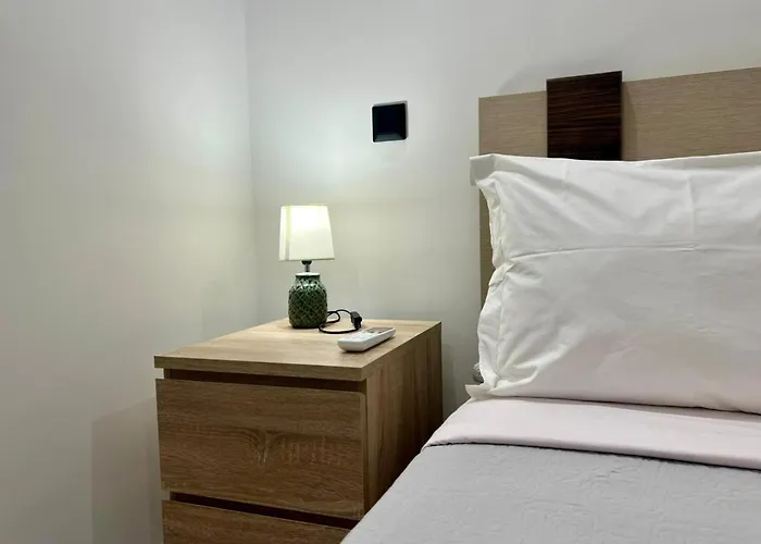 Luxury 1 アパート